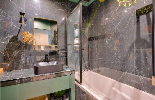 1BR Flat with Balcony near the Eiffel Tower - Foto 3