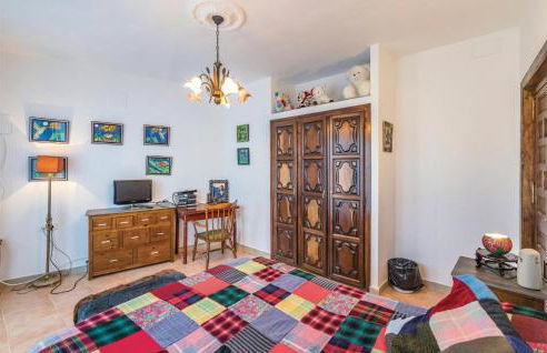 2 Bedroom Nice Home In Puig Ventos - Foto 18