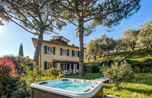 Awesome Home In Quiesa - Foto 10