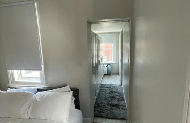 Elegant 4-Bed Victorian Home - Foto 14