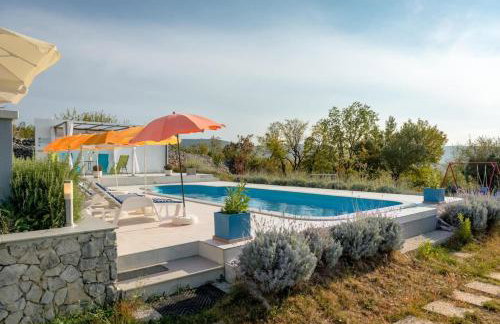 Rustic Villa Florice with a pool - Photo 3