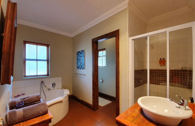 Berluda Farmhouse & Cottages - Photo 43