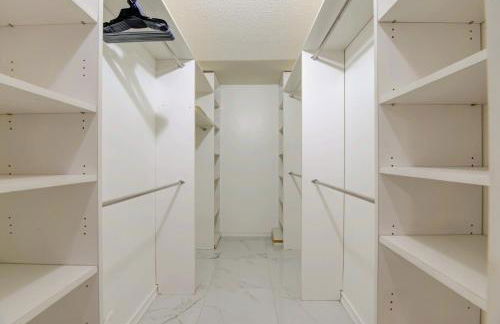 4BR Lakeview vacation home with 5beds, sleeps 10, Game Room, Mins to Sawgrass Mills - Foto 2