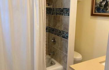 The Apartment at Sky Hollow - Foto 11