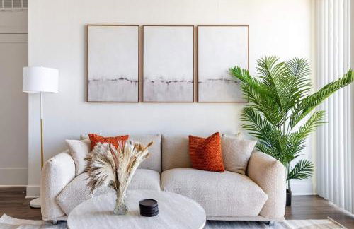 Sleek Marina Den, Central, Gym, Pool, King Bed - Foto 1