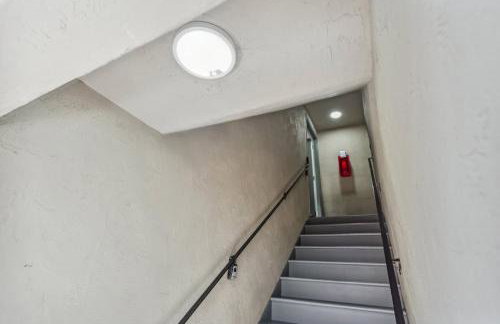 UC Proximity - Cozy City Stay - Free Parking Spot - Photo 15