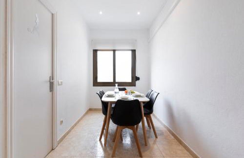 The Camp Nou FCB Apartment - Photo 13