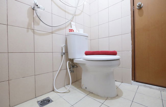 Strategic and Simple Studio Tifolia Apartment near Kelapa Gading - Photo 15