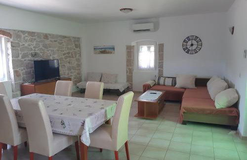 Apartments with a parking space Lukoran (Ugljan) - 11203 - Foto 9