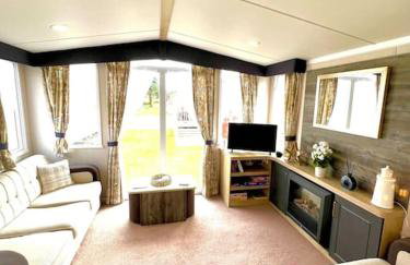 The Driftwood Den - Photo 10