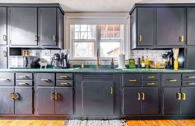 NEW Luxe Pet Friendly Free Parking Downtown - Foto 5