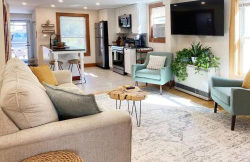 Cozy 3 Bedroom Getaway with Hot Tub - Foto 1