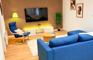 Le salon des voyageurs - Appartement au coeur du Centre Historique de Dole avec Terrasse - Foto 4