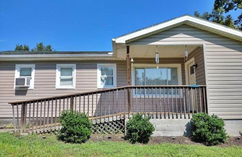 Backwoods Guesthouse Near VIR - Foto 11