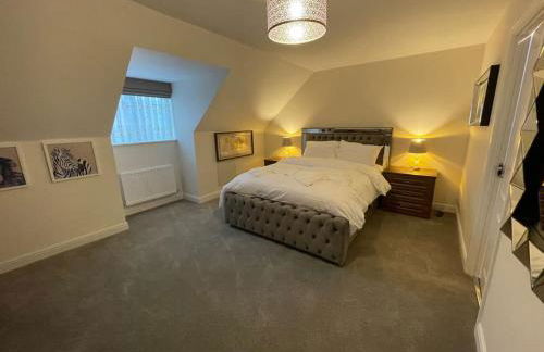 MODERN 4 BEDROOM HOUSE WITH GARDEN & PARKING - Foto 41