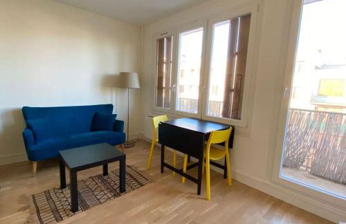 Beau Studio Cosy et calme - face à la gare de Rosny-sous-Bois - 20mn de Paris et Disneyland - Foto 10