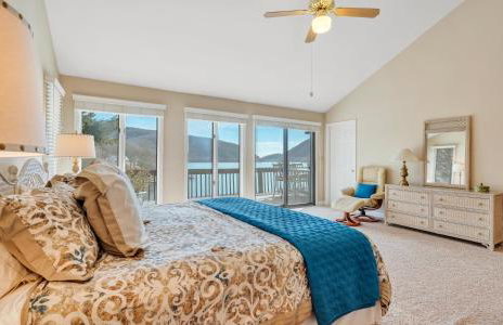 Lake Allure - Private Dock, Indoor Pool, and Hot Tub - Foto 24