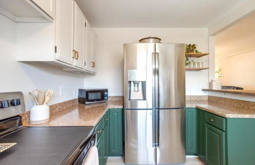 Near Shops and Eats Elegant Home in Wheat Ridge! - Foto 12