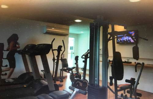 2 mai 1 Quartos, varanda vista mar,cond Jacuzzi, piscina, Sauna e mais - Charitas - Foto 4