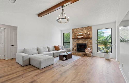 Spacious Home Near Beach, Large Yard, Game Room and Dog Friendly - Foto 21