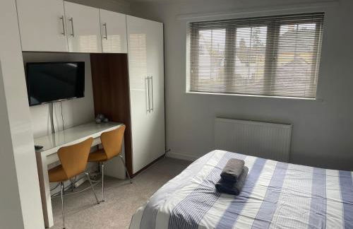 River House 2BR 1 bathroom downstairs toilet Parking St Neots Town Centre - Foto 68