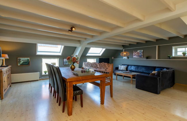 Welcoming Holiday Home With Garden - Photo 13