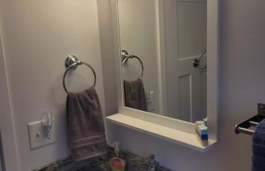 The Lily Pad on Benzie Blvd - Super Cute! - Foto 38