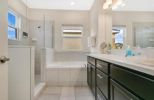 Stylish 5-Bedroom Villa - Perfect Disney Getaway! - Foto 27