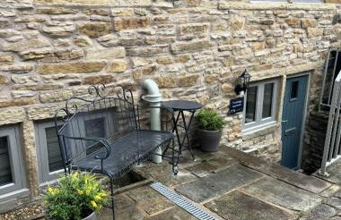 Bridge Apartment - Photo 37