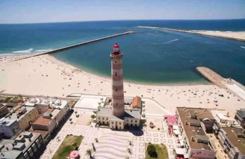 Corrente do Oudinot perto da praia - Foto 16