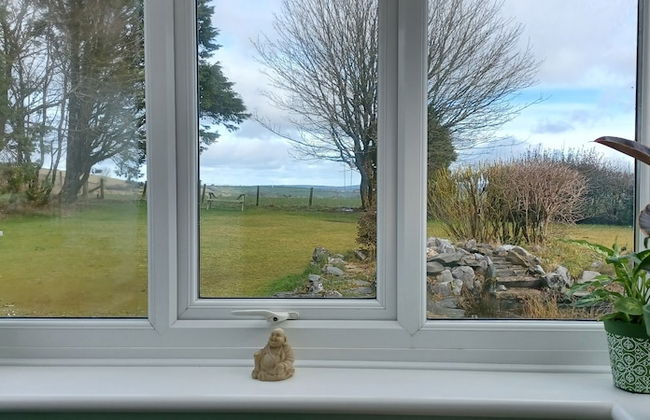 Relax With Amazing Views! 1-bed Studio in Tegryn - Foto 28