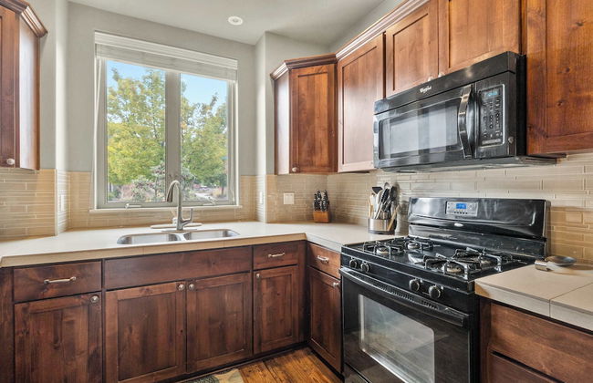 Hot-tub, Pet-friendly, 30 min to Mt Bachelor! - Foto 9