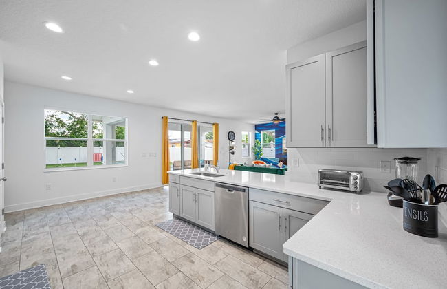 New-6br Discovilla- Sleeps16 Heated Pool & More - Foto 20