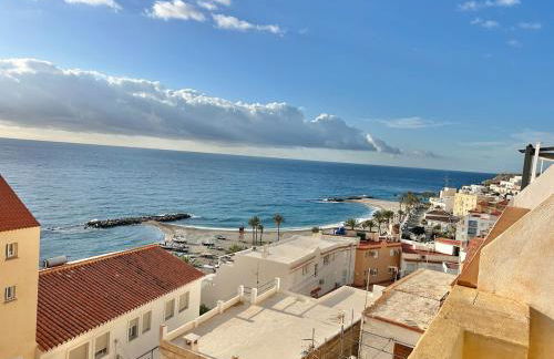 Terrace with Stunning View 5 Min to Beach - Foto 1