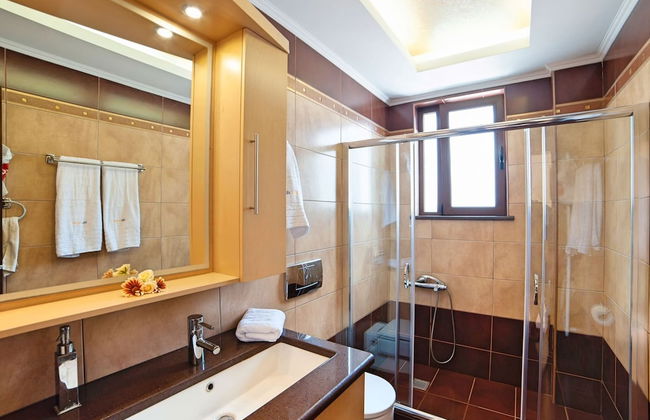 2 Villas Next to Each Other with Pool & Sea View - Foto 14