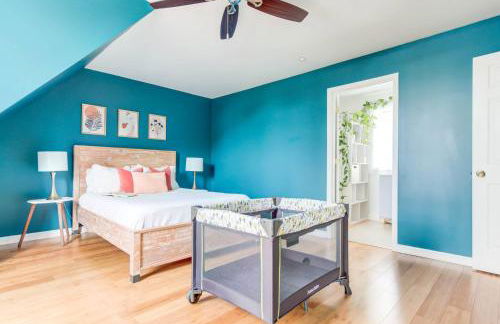 Walk to the Beach! Beach Passes | Games I King Bed - Foto 46