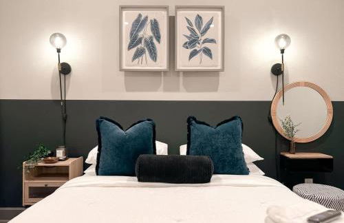 The Nichols Lux Fort Worth TX Same Day Booking - Photo 3