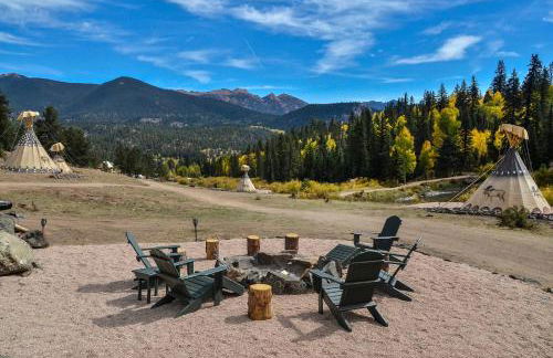 Enjoy a "Weekend in the Wild" in a Conestoga Wagon - Foto 9