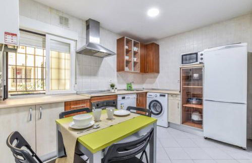 AH- Diseño y alma madrileña cerca a Plaza Mayor - Photo 3