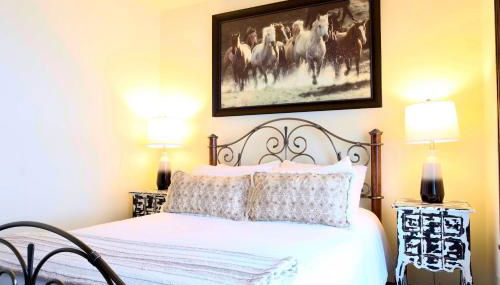 Above Mustang Condos - Foto 5