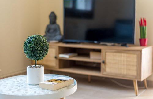 Amphitrite Beach House - Photo 3