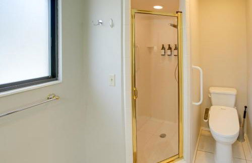 Hike, Golf, Ski and More Family Home in South Weber - Foto 13