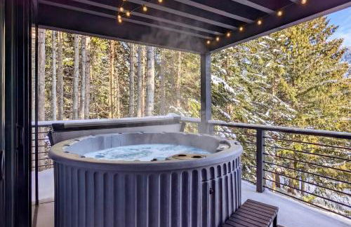 Ski In and Out The Mountainside House with Hot Tub! - Foto 23