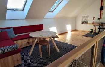 Jeziorosfera. Stodoła przy wodzie. - Foto 11