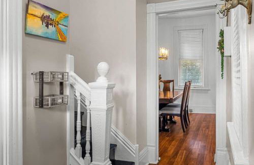 The Ultimate Fan's Retreat 5BR near all the Action - Foto 16