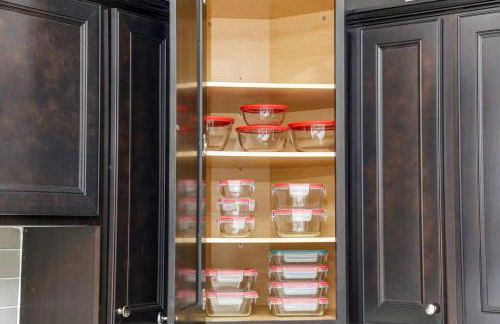 Lumber Barons Detroit Brush Park Penthouse 3BR 2 Kings 1 Queen 2 Baths 1 Car Garage - Photo 17