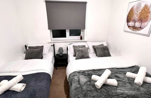 Modern 3 BR House for Contractors - Foto 33