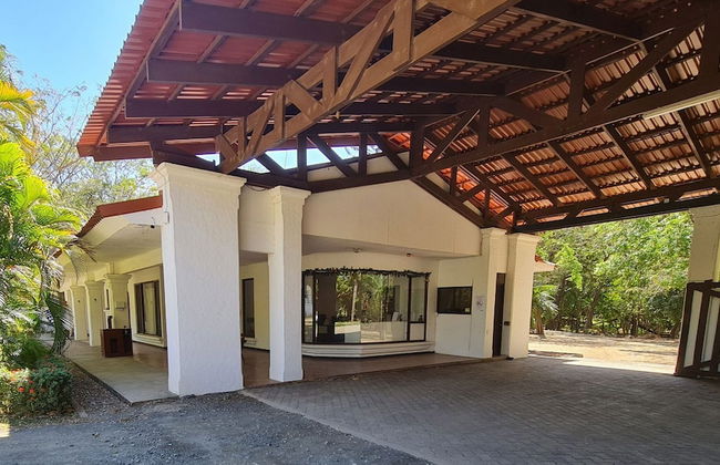 Playa Prieta Beachfront Villas - Photo 2