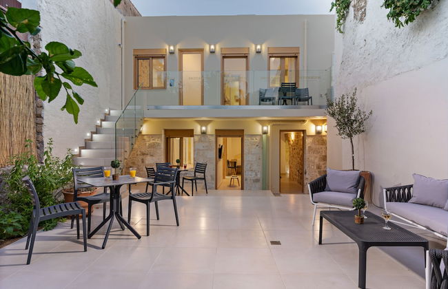 Erotokritos Luxury City Suites - Foto 1