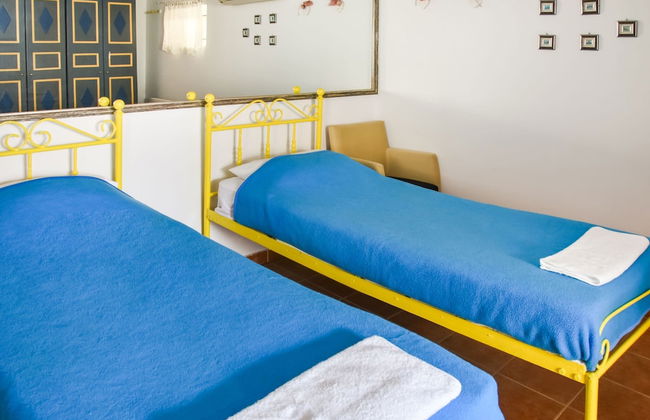 Scenic Holiday Home in Syros With Balcony - Photo 2